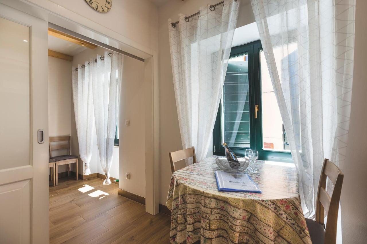 Vinea Apartmani Umag, Ulica G Garibaldia 2 Luaran gambar